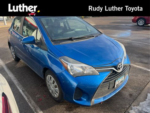 Used 2016 Toyota Yaris L image 1