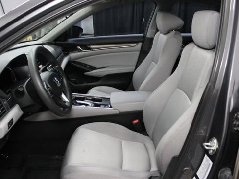 Used 2018 Honda Accord LX image 11