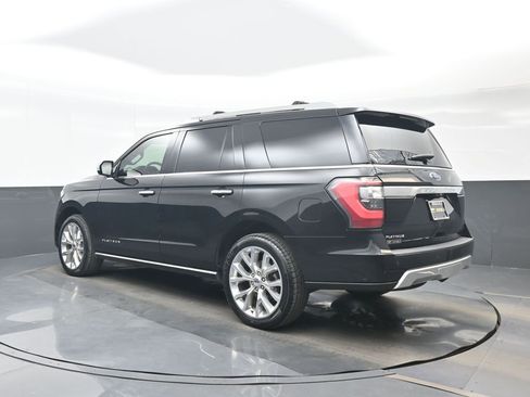 Used 2019 Ford Expedition Platinum RWD image 4