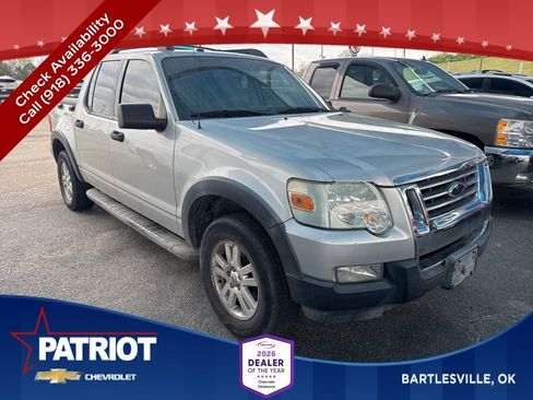 Used 2010 Ford Explorer Sport Trac XLT image 1