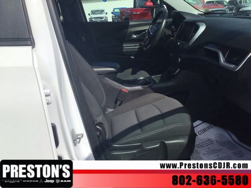 Used 2024 GMC Terrain SLE AWD/4WD image 29