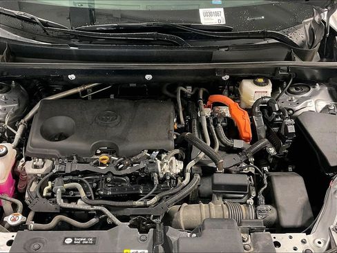 Certified 2025 Toyota RAV4 XLE AWD/4WD image 30