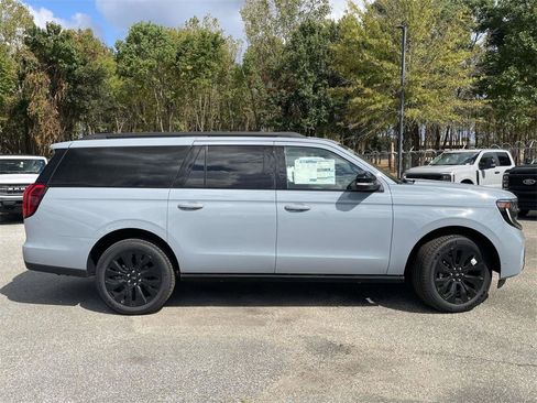 New 2025 Ford Expedition Max Platinum w/ Stealth Appearance Package image 2