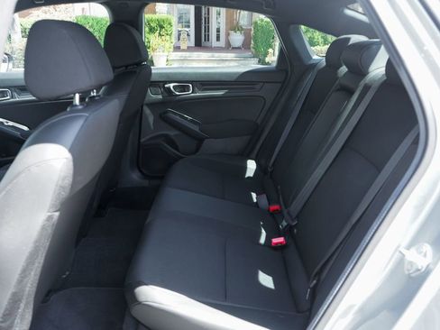 Used 2025 Honda Civic Sport image 31