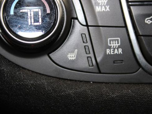 Used 2024 Chevrolet Malibu LT image 43