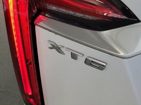 Certified 2024 Cadillac XT6 Luxury FWD image 7