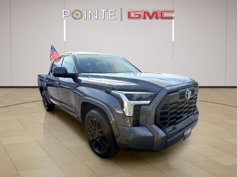 Used 2022 Toyota Tundra SR5 image 1