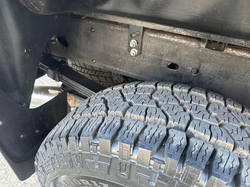 Used 2007 GMC Sierra 2500 SLE w/ Z71 Off-Road Package image 54