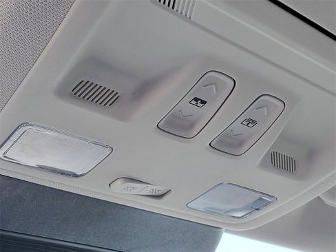 New 2025 Ford Escape SE w/ PHEV Premium Package image 20