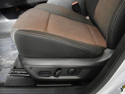 Certified 2023 Nissan Rogue SV image 12