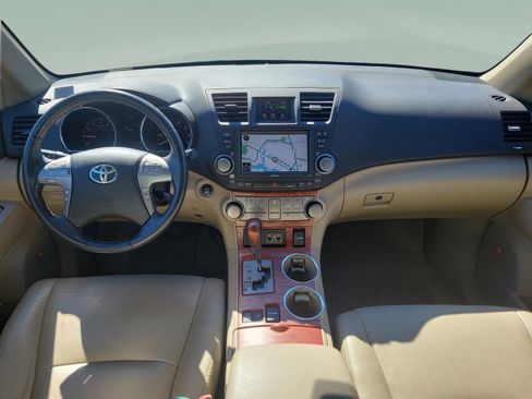 Used 2010 Toyota Highlander Limited image 10
