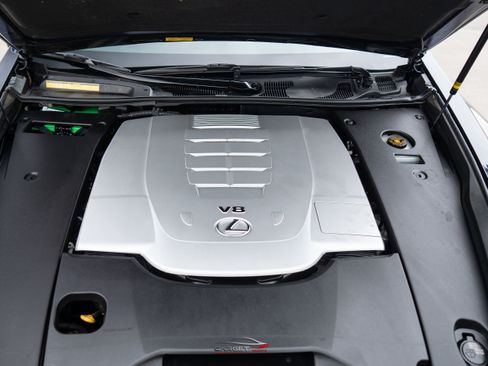 Used 2017 Lexus LS 460 RWD image 41