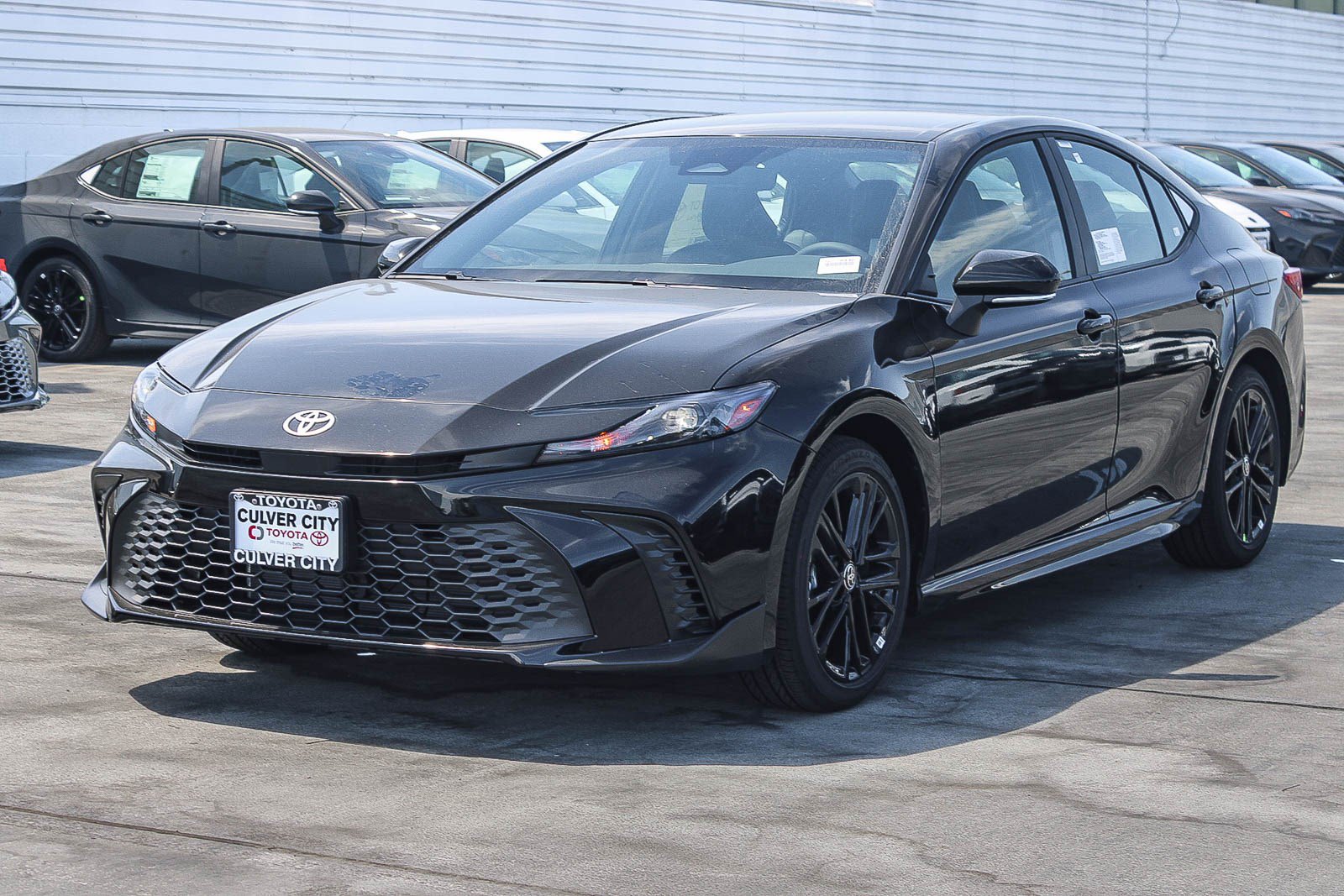 New 2026 Toyota Camry SE FWD image 5