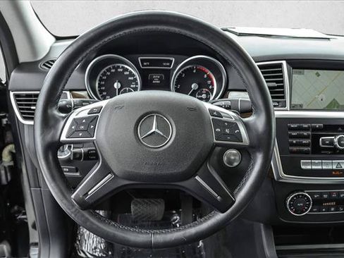 Used 2015 Mercedes-Benz ML 250 BlueTEC 4MATIC image 16