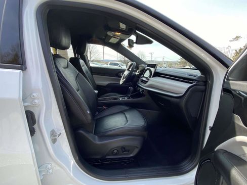 Used 2024 Jeep Compass Limited w/ Elite Group image 16