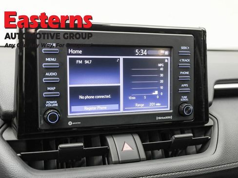 Used 2022 Toyota RAV4 LE image 19