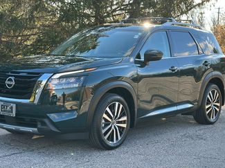 Certified 2025 Nissan Pathfinder Platinum w/ Cargo Package video 2