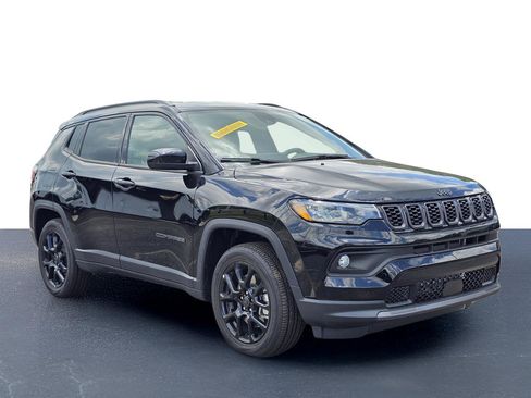 New 2026 Jeep Compass Latitude AWD/4WD image 5