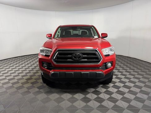 Used 2023 Toyota Tacoma SR5 AWD/4WD image 11