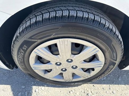 Used 2023 Kia Rio LX image 25