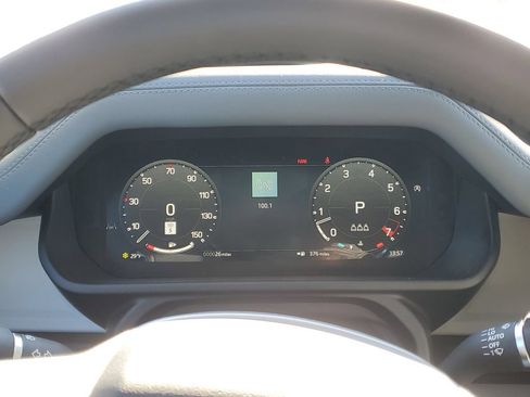 Used 2026 Land Rover Defender 110 X-Dynamic SE AWD/4WD image 18