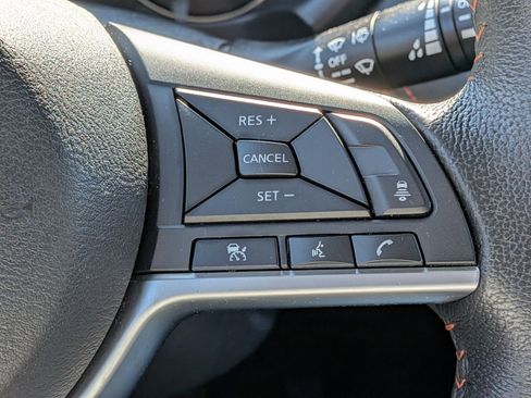 Used 2021 Nissan Kicks SR w/ Exterior Package image 18