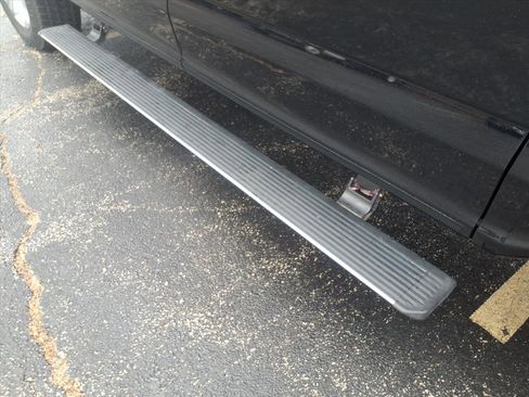 Used 2017 Ford F150 Platinum w/ Equipment Group 701A Luxury image 32