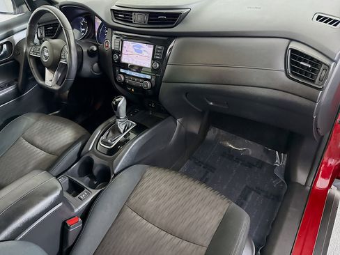 Used 2019 Nissan Rogue SV w/ Sun & Sound Touring Package image 30
