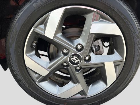 Certified 2023 Hyundai Venue Limited FWD image 14