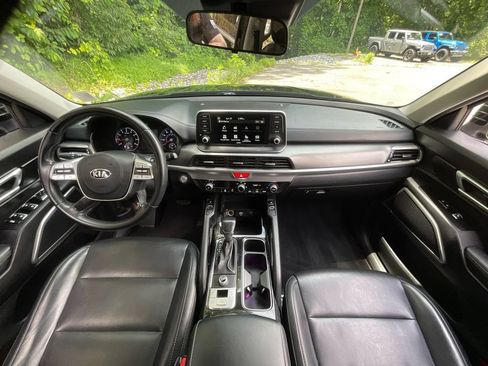 Used 2021 Kia Telluride S FWD image 19