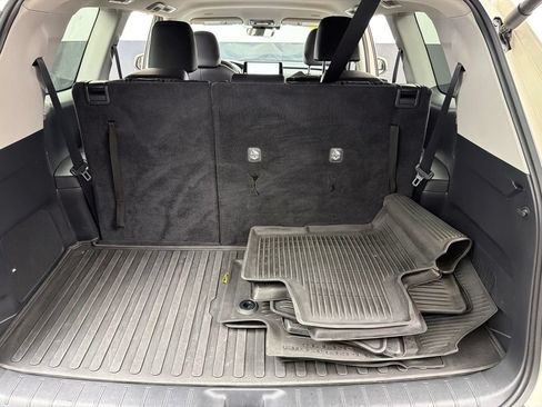 Used 2024 Toyota Grand Highlander AWD image 40