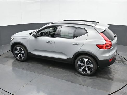 New 2026 Volvo XC40 B5 Plus w/ Protection Package Premier image 36