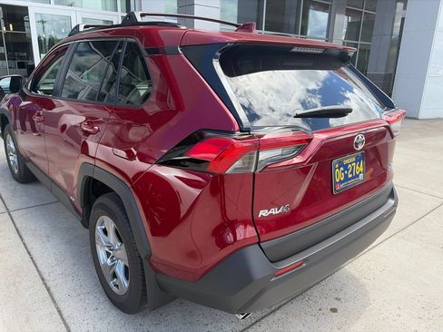 Used 2025 Toyota RAV4 XLE w/ Weather Package AWD/4WD image 11