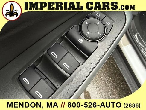 New 2026 Chevrolet Trax RS w/ Sunroof Package image 20