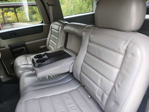 Used 2003 HUMMER H2 image 35