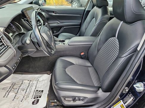 Used 2022 Toyota Camry SE image 8