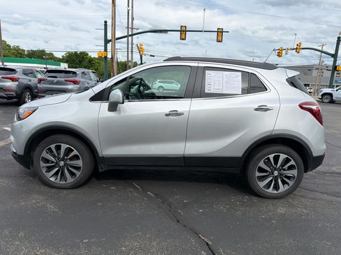 Used 2022 Buick Encore Preferred w/ Safety Package AWD/4WD image 9