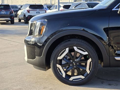 New 2025 Kia Telluride S image 5