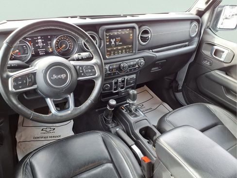 Used 2019 Jeep Wrangler Unlimited Sahara w/ Advanced Safety Group image 4