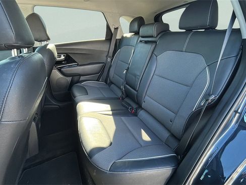 Used 2020 Kia Niro EX w/ Cold Weather Package image 17