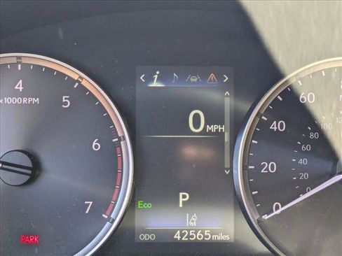 Certified 2022 Lexus IS 300 image 6