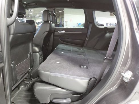 Used 2020 Jeep Grand Cherokee Altitude image 31