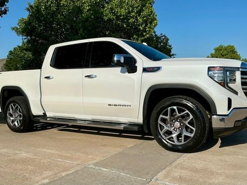Used 2022 GMC Sierra 1500 SLT w/ SLT Convenience Package AWD/4WD image 6