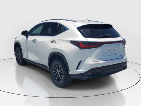 Certified 2024 Lexus NX 250 FWD w/ Towing Package (2000 Lbs) image 5