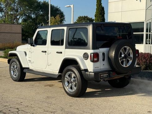 Used 2020 Jeep Wrangler Unlimited Sahara image 5