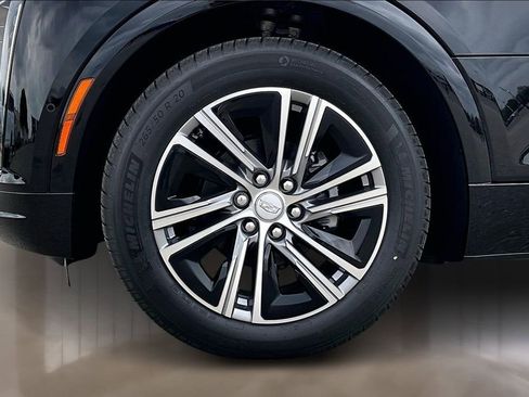 New 2026 Cadillac Lyriq Premium Luxury w/ LPO, Floor Liner Package AWD/4WD image 12