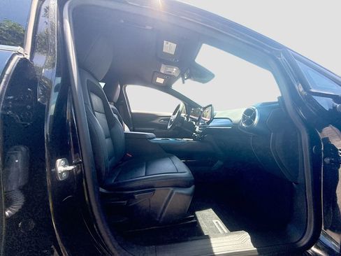 Used 2024 Chevrolet Equinox EV LT FWD image 31