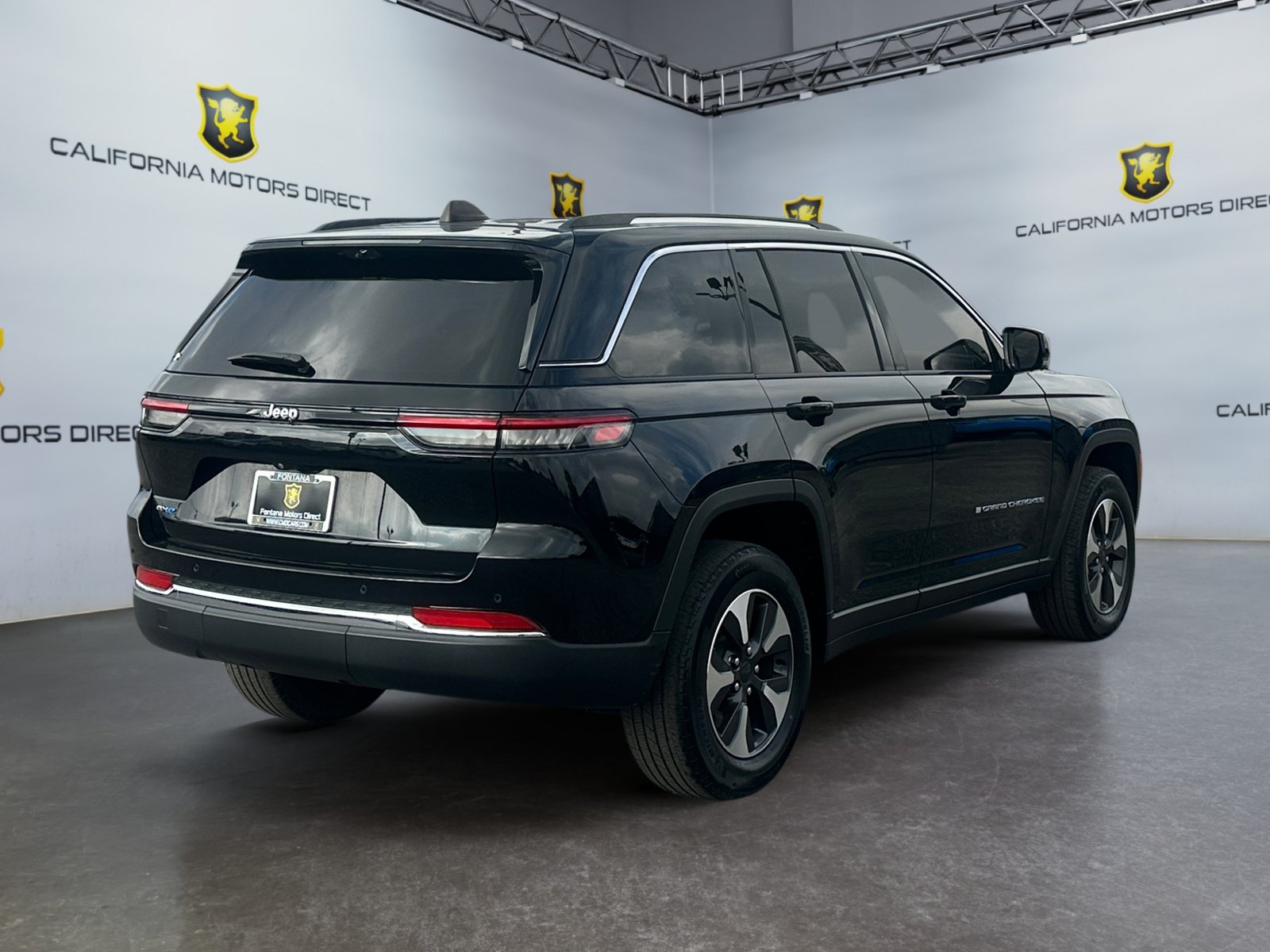 Used 2023 Jeep Grand Cherokee 4WD 4xe w/ Luxury Tech Group II image 5
