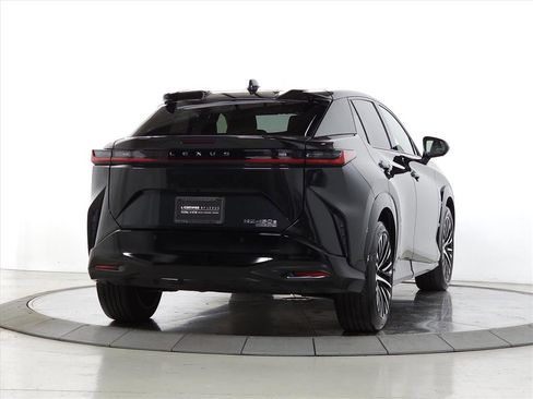 Used 2023 Lexus RZ 450e Premium w/ Technology Package image 10