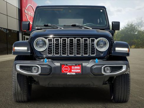 Used 2024 Jeep Wrangler Unlimited Sahara AWD/4WD image 11